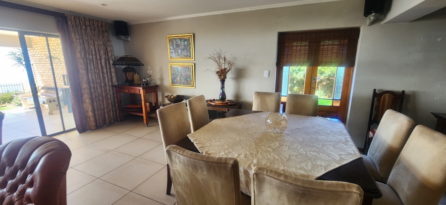 6 Bedroom Property for Sale in Da Nova Western Cape